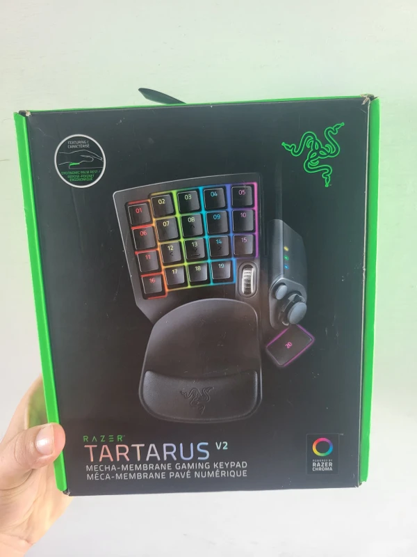 RAZER TARTARUS V2 GAMING KEYPAD's foto | Infinity Play |  BizneCubano